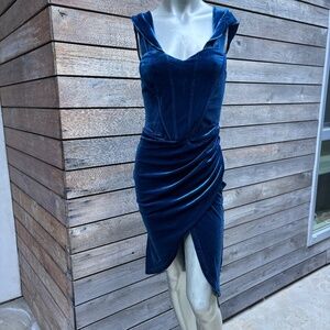 Solado navy velvet mid dress